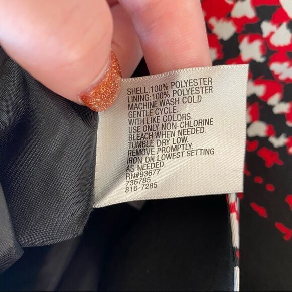 Worthington Red, White, & Black Patterned Lined Pencil Skirt with Abstract Waist - Picture 8 of 10